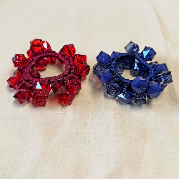 2 BRACELETS, PLASTIC HEXAGONS, ELASTIC, RED, BLUE, GLOSS & MATTE FINISH, TAG ON, - Picture 1 of 4